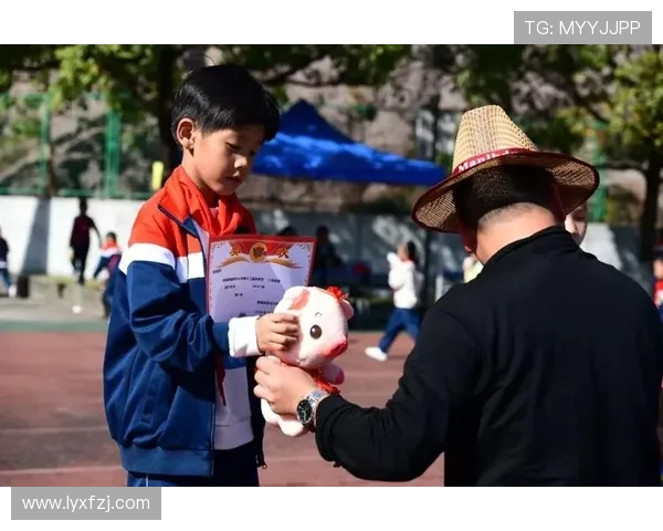 杭州篮球队的蜕变之路：从默默无闻到赛场辉煌的成长历程
